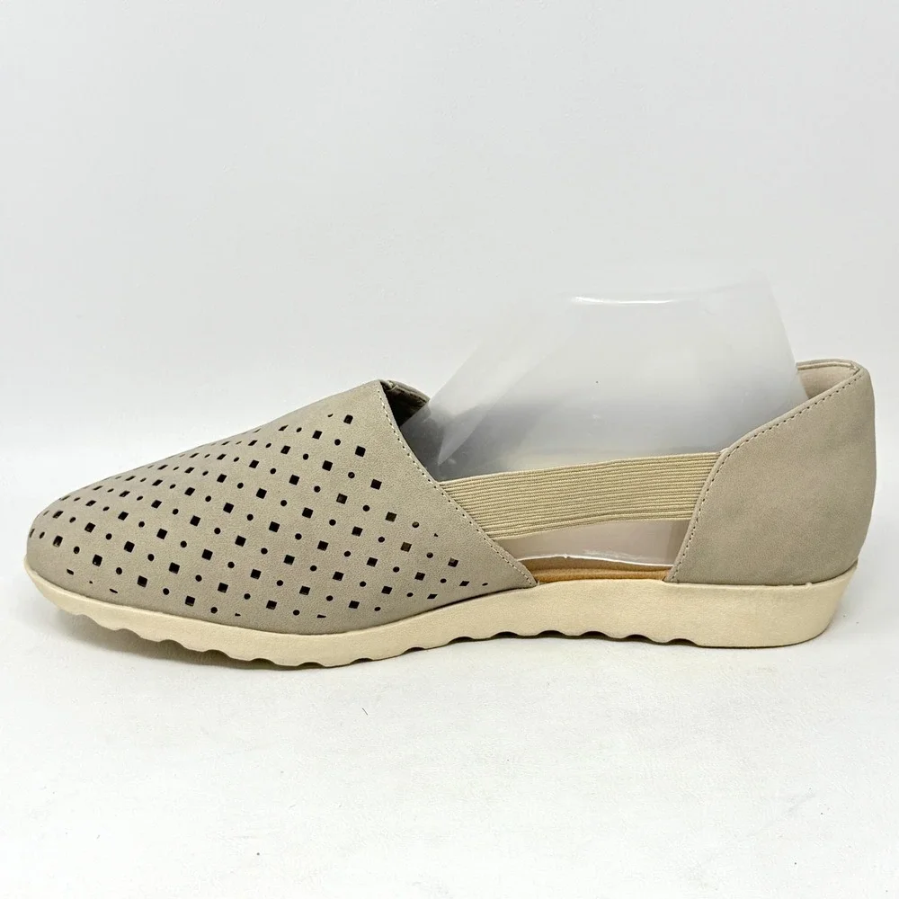 Comfortview Zoe Taupe Perforated Shoes Women 8.5 WW Wide Width Hipster Preppy